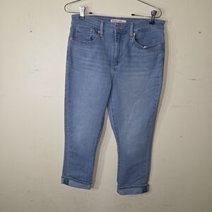 Signature by Levi's Mid Rise Modern Capri in Blue, Size 10